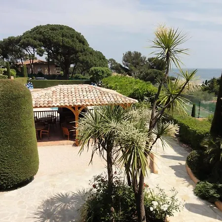 Des Oliviers 3* Sainte-Maxime